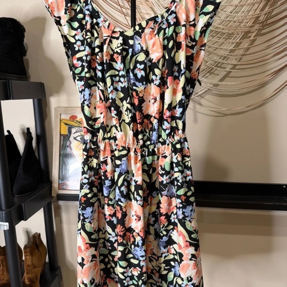 Floral V-Neck Midi Dress in Black and Peach